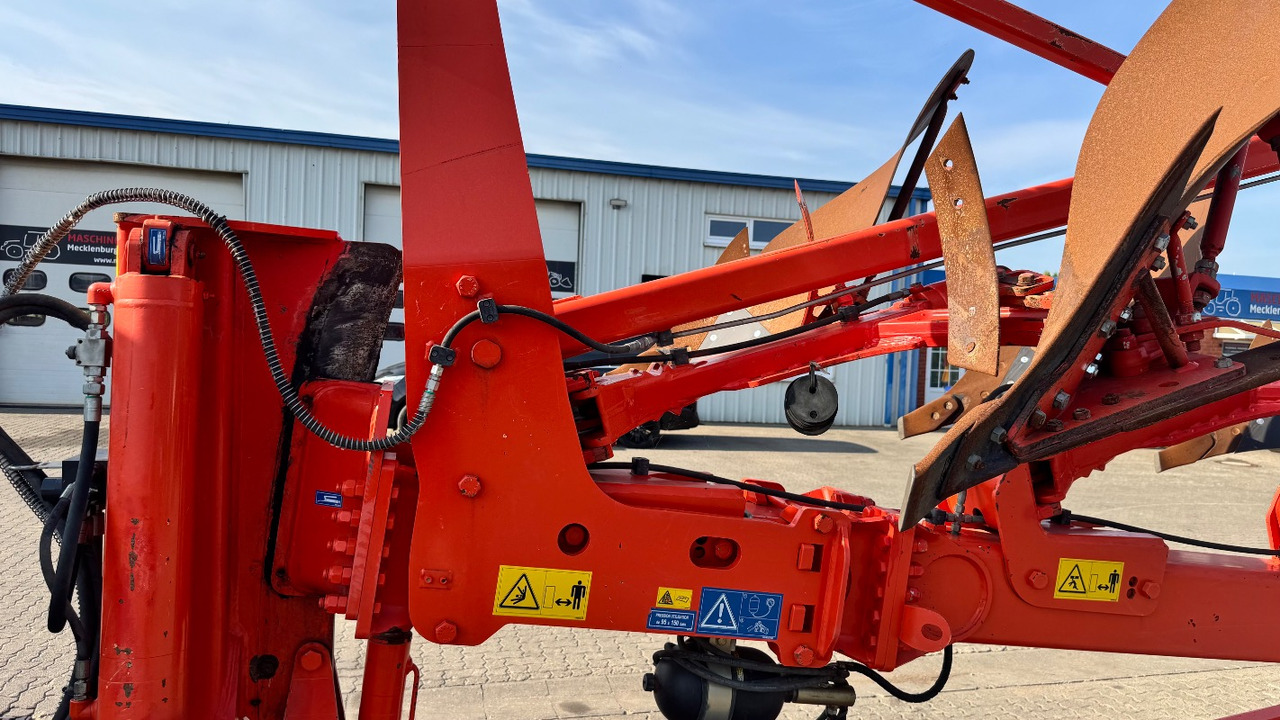 Kuhn Challenger T - 8-furchig #TOP# - Pluh: obrázek 4 Kuhn Challenger T - 8-furchig #TOP# - Pluh: obrázek 4