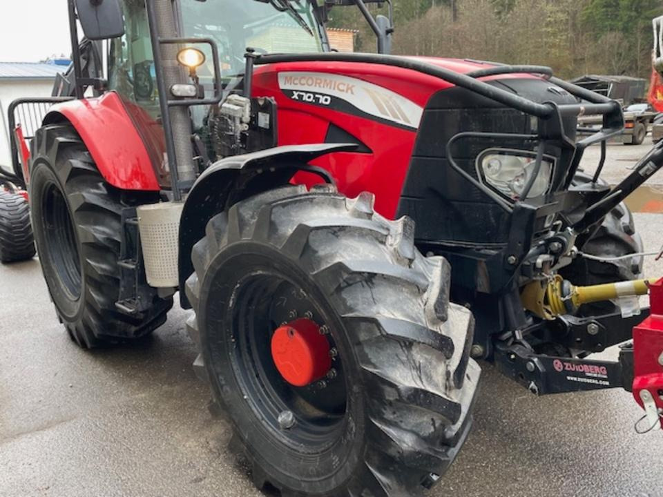 Forst-Traktor MC Cormick X70.70 - Lesní traktor: obrázek 2 Forst-Traktor MC Cormick X70.70 - Lesní traktor: obrázek 2