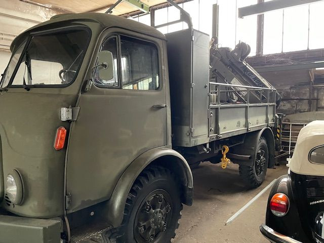 Steyr A 680 G Geländewagen - Nákladní automobil valníkový/ Plošinový, Auto s hydraulickou rukou: obrázek 5 Steyr A 680 G Geländewagen - Nákladní automobil valníkový/ Plošinový, Auto s hydraulickou rukou: obrázek 5