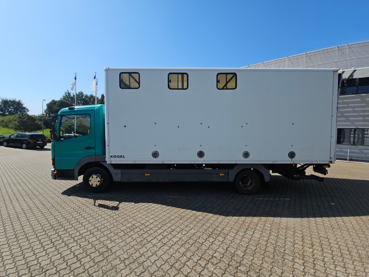 Mercedes Atego 817 - Přepravník zvířat: obrázek 4 Mercedes Atego 817 - Přepravník zvířat: obrázek 4