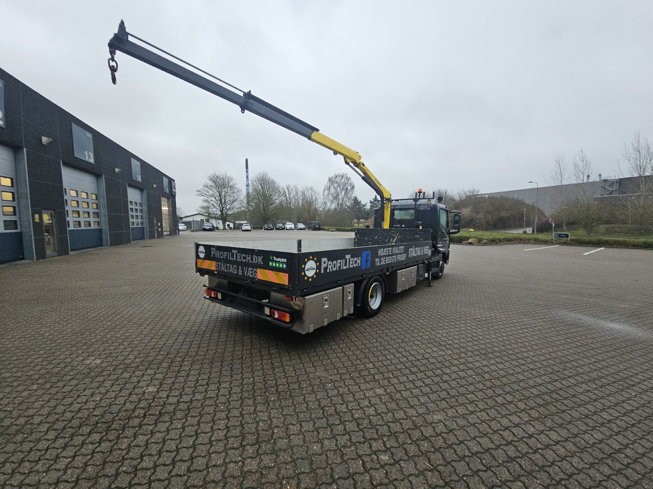 Renault D-Serie - Nákladní automobil valníkový/ Plošinový, Auto s hydraulickou rukou: obrázek 3 Renault D-Serie - Nákladní automobil valníkový/ Plošinový, Auto s hydraulickou rukou: obrázek 3
