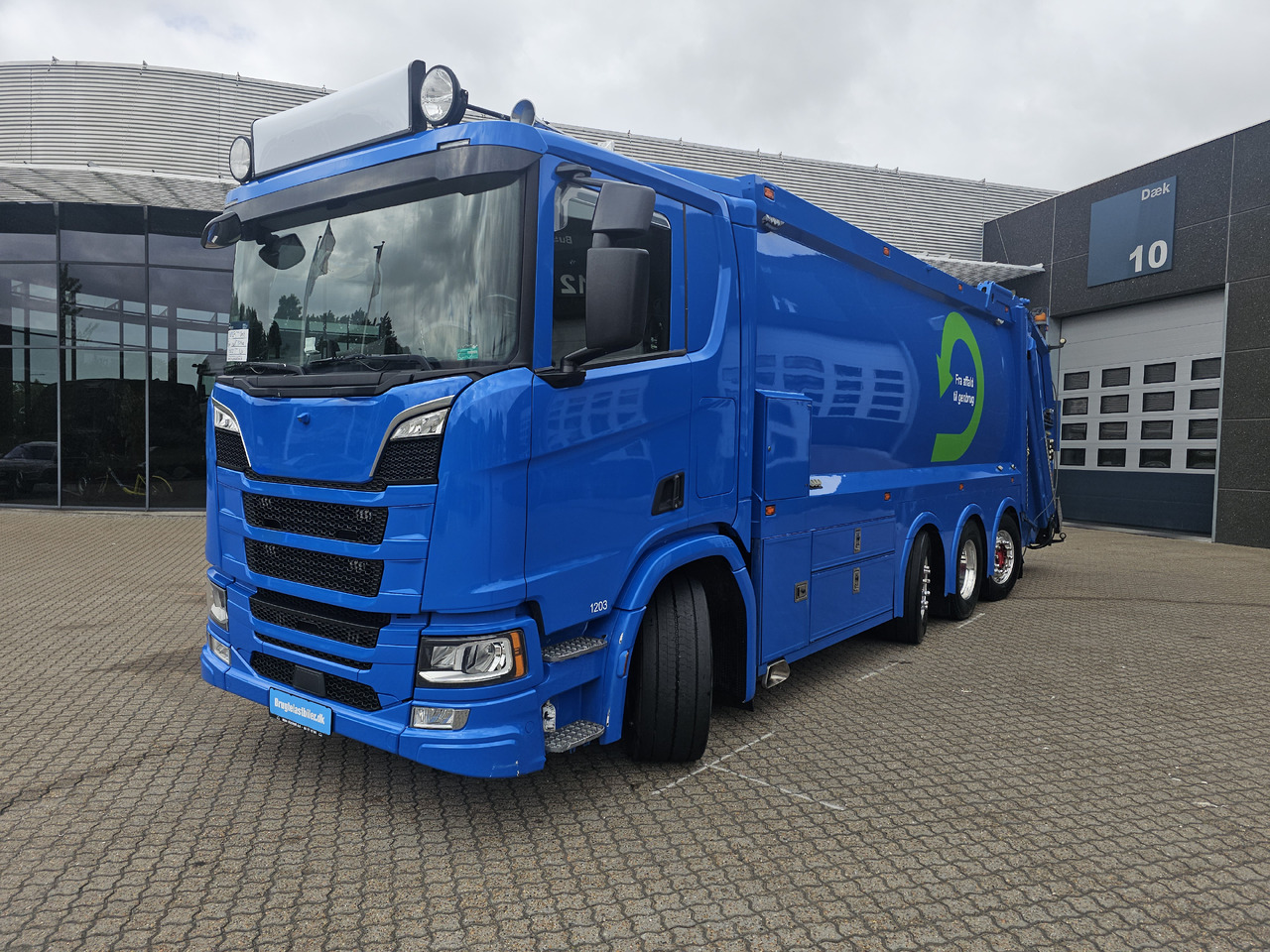 Scania R520 8x2 - Vůz na odvoz odpadků: obrázek 1 Scania R520 8x2 - Vůz na odvoz odpadků: obrázek 1