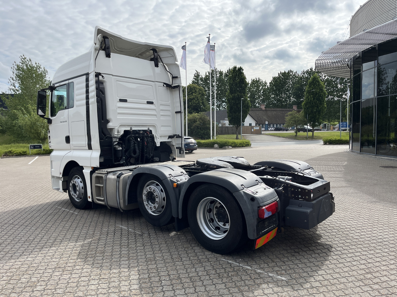 MAN TGX 26.470 6x2-2 - Tahač: obrázek 3 MAN TGX 26.470 6x2-2 - Tahač: obrázek 3