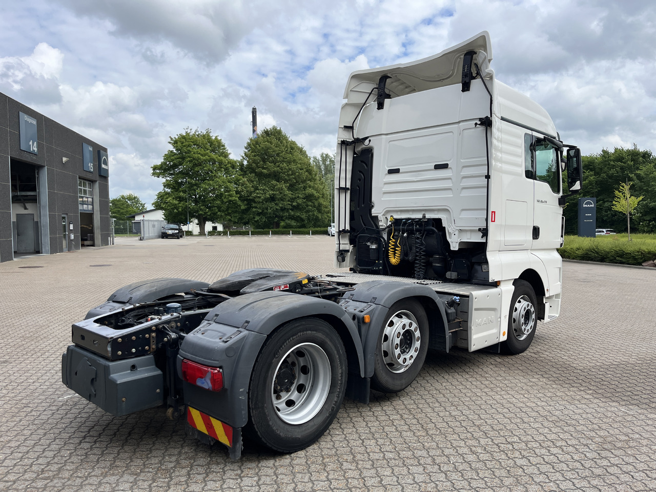 MAN TGX 26.470 6x2-2 - Tahač: obrázek 3 MAN TGX 26.470 6x2-2 - Tahač: obrázek 3
