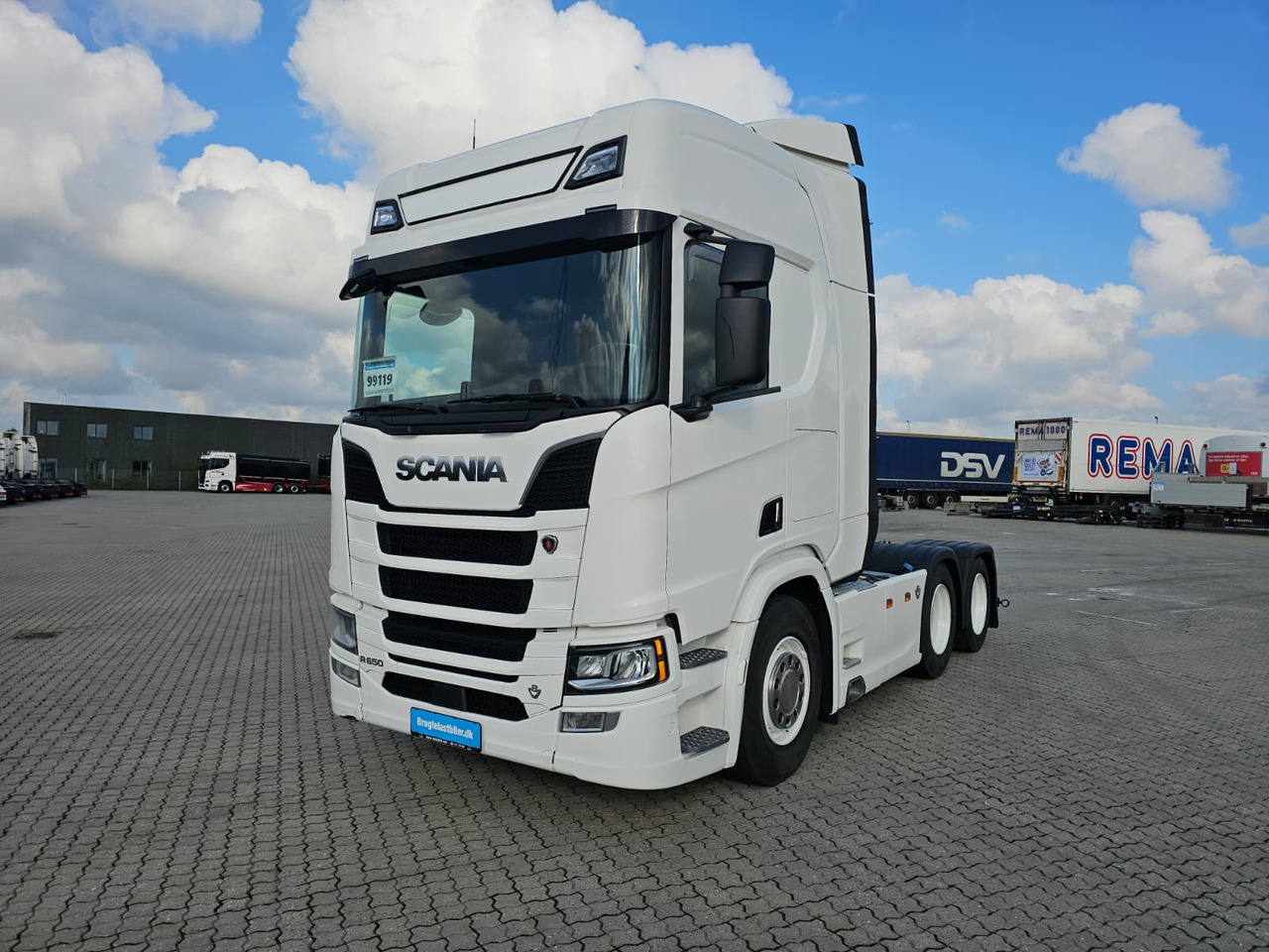 Tahač Scania R650 6X2: obrázek 1