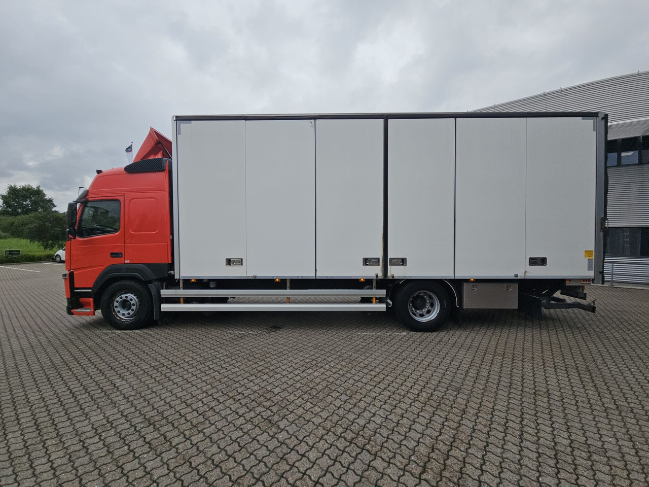 Volvo FM340 - Skříňový nákladní auto: obrázek 3 Volvo FM340 - Skříňový nákladní auto: obrázek 3