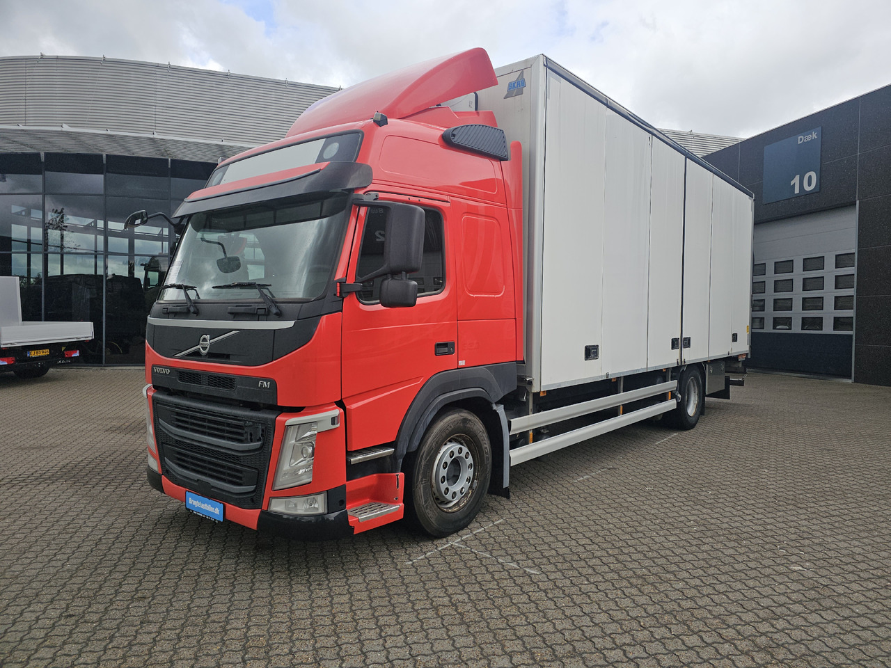 Volvo FM340 - Skříňový nákladní auto: obrázek 1 Volvo FM340 - Skříňový nákladní auto: obrázek 1
