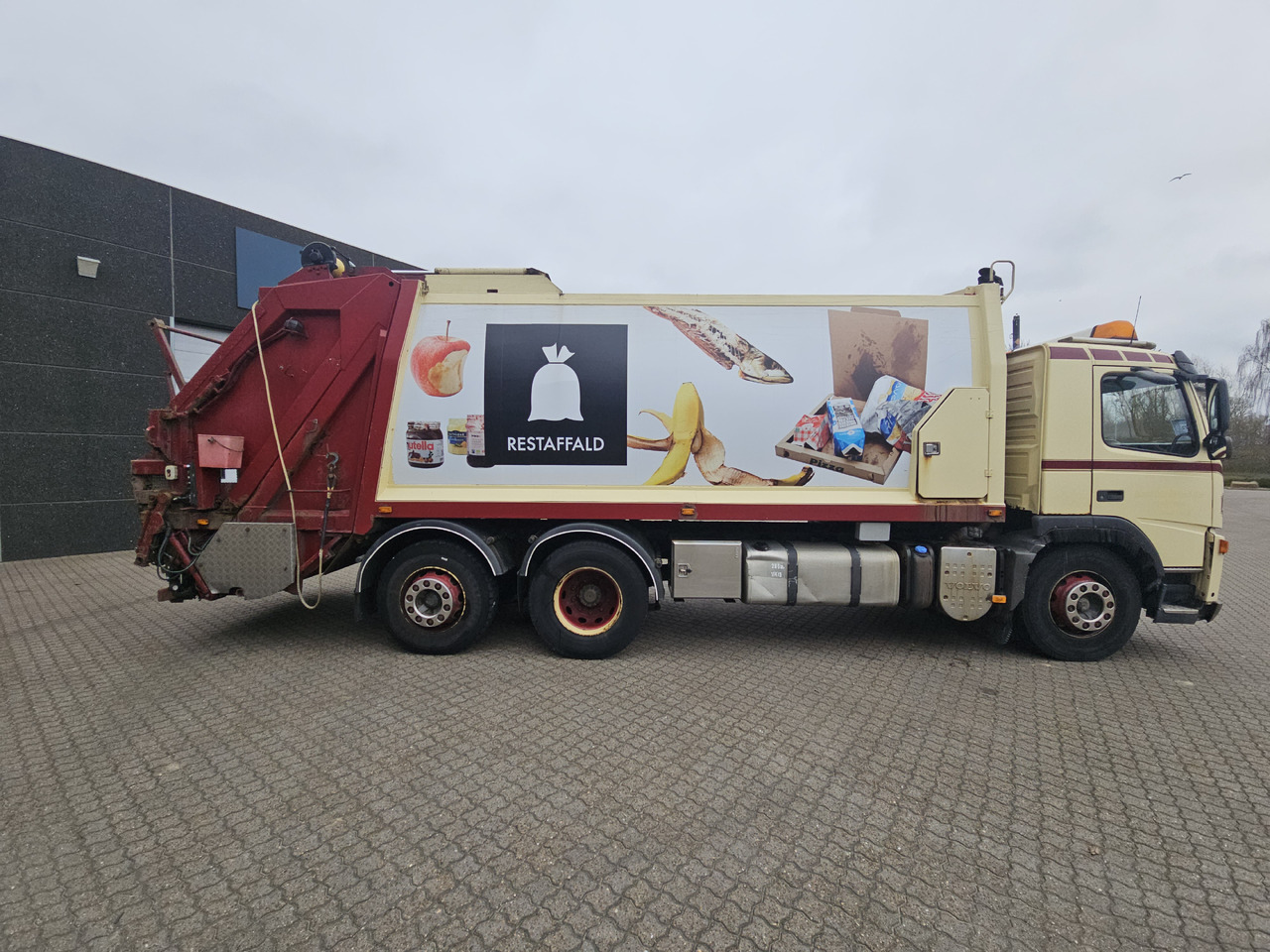 Vůz na odvoz odpadků Volvo FM9 6x2: obrázek 8 Vůz na odvoz odpadků Volvo FM9 6x2: obrázek 8