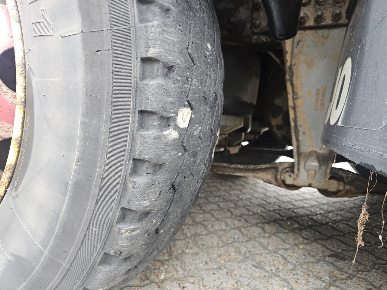 Vůz na odvoz odpadků Volvo FM9 6x2: obrázek 17 Vůz na odvoz odpadků Volvo FM9 6x2: obrázek 17