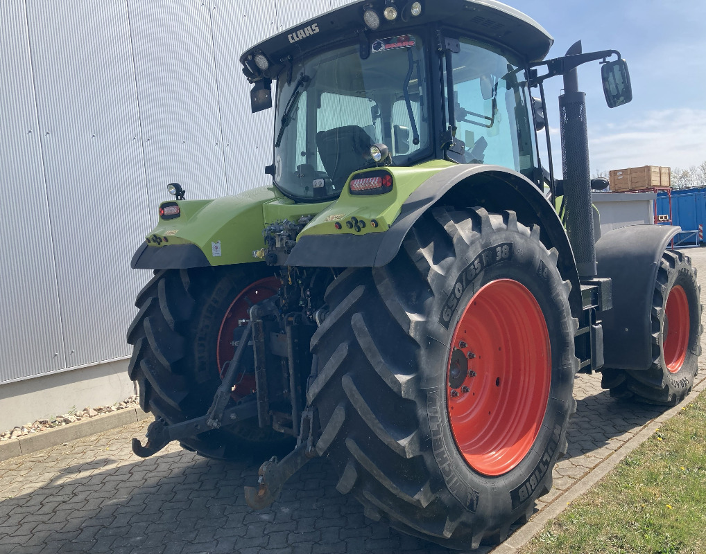 CLAAS Arion 650 CMATIC - Traktor: obrázek 2 CLAAS Arion 650 CMATIC - Traktor: obrázek 2