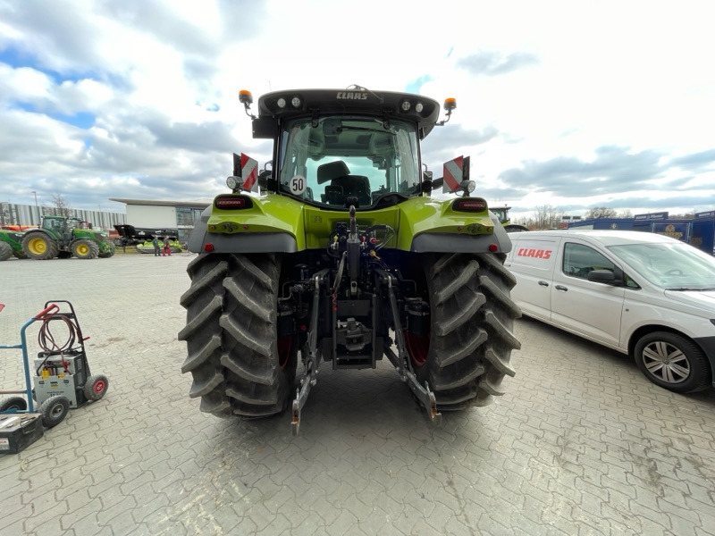 CLAAS Arion 660 CMATIC - Traktor: obrázek 4 CLAAS Arion 660 CMATIC - Traktor: obrázek 4