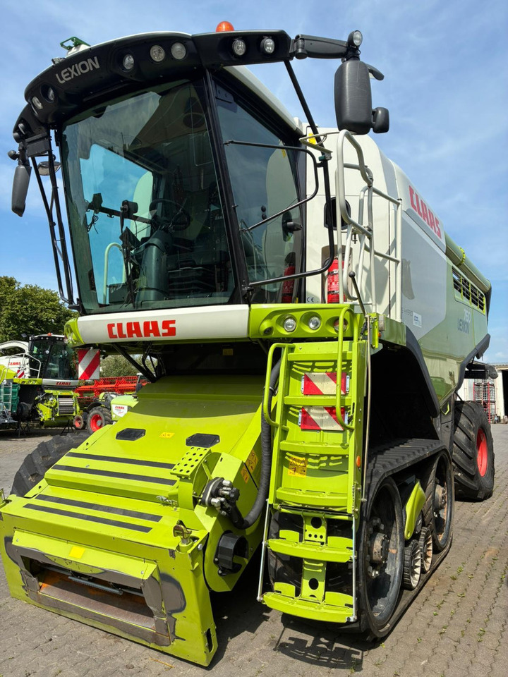 CLAAS Lexion 760TT - Sklízecí mlátička: obrázek 1 CLAAS Lexion 760TT - Sklízecí mlátička: obrázek 1