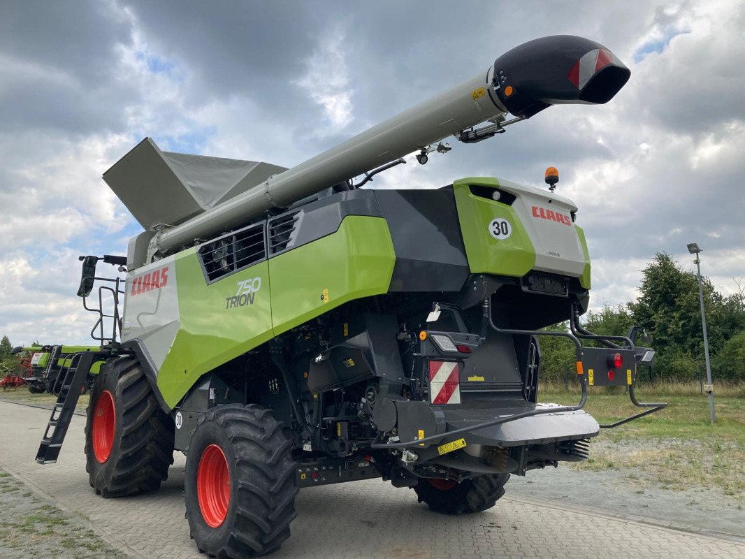 CLAAS Trion 750 - Sklízecí mlátička: obrázek 4 CLAAS Trion 750 - Sklízecí mlátička: obrázek 4