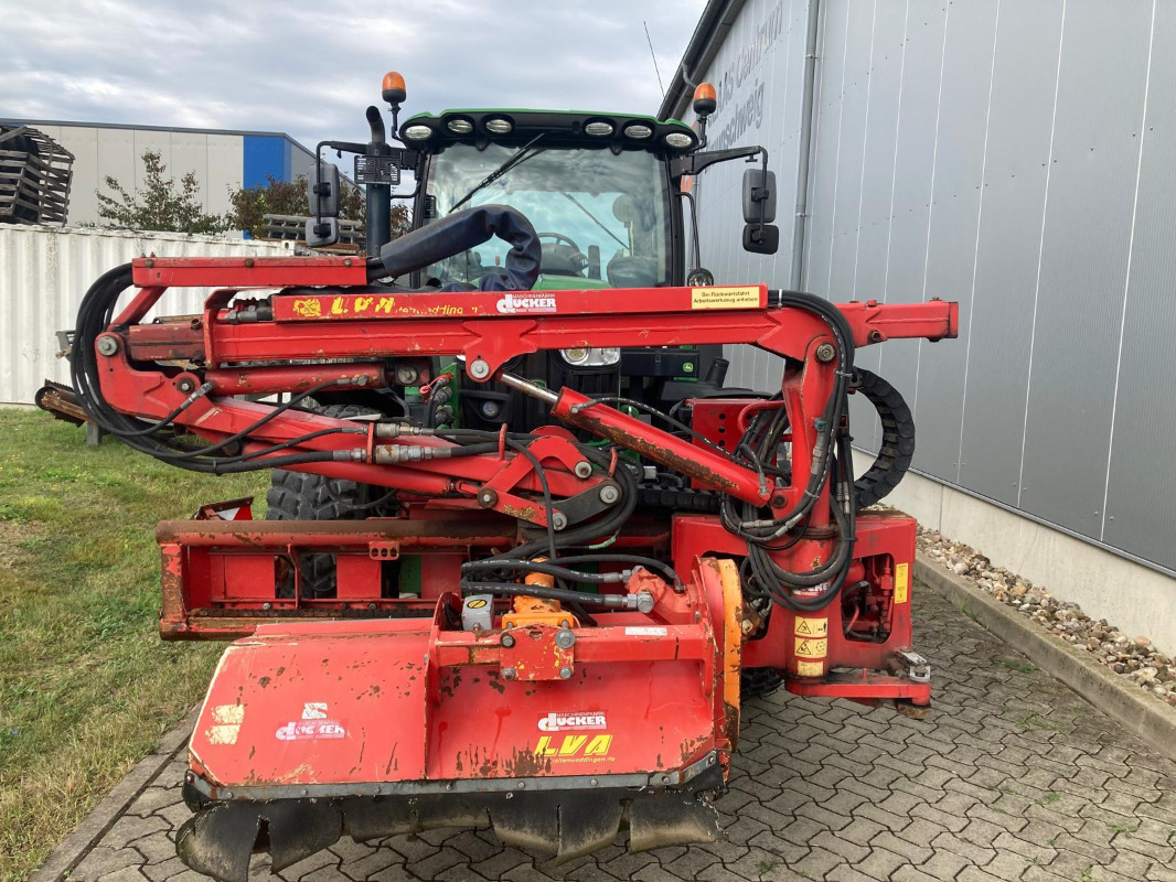 John Deere 6110R - Traktor: obrázek 2 John Deere 6110R - Traktor: obrázek 2