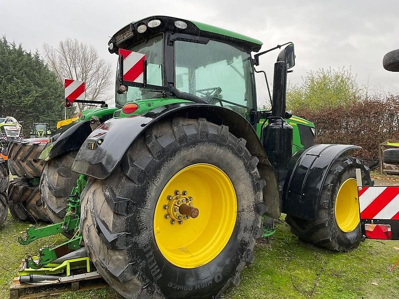 John Deere 6195 R - Traktor: obrázek 4 John Deere 6195 R - Traktor: obrázek 4