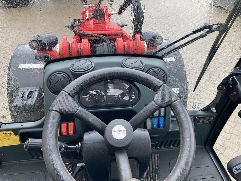 Schäffer 6680T - Teleskopický kolový nakladač: obrázek 4 Schäffer 6680T - Teleskopický kolový nakladač: obrázek 4