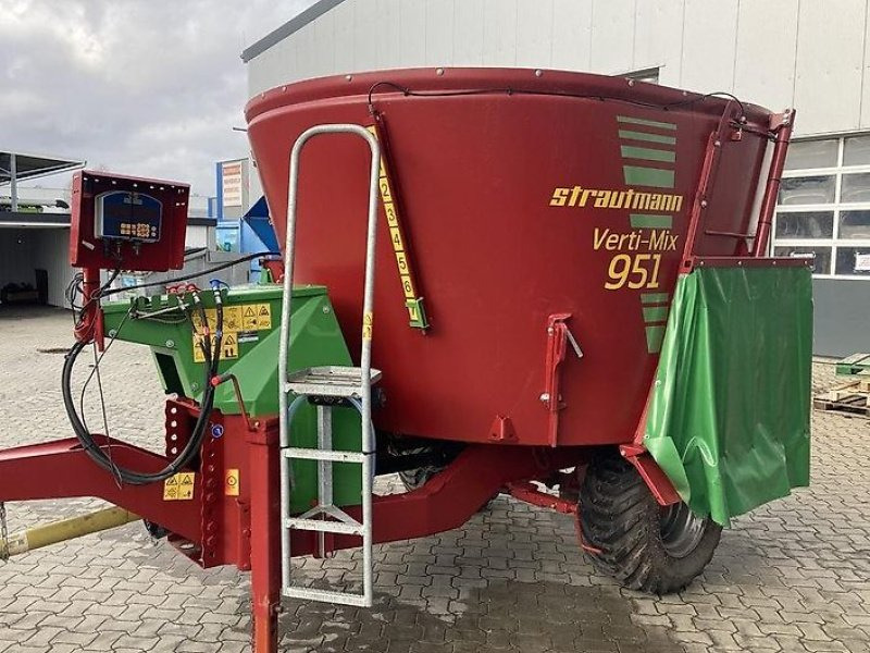 Strautmann Verti-Mix 951 - Krmný míchací vůz: obrázek 1 Strautmann Verti-Mix 951 - Krmný míchací vůz: obrázek 1