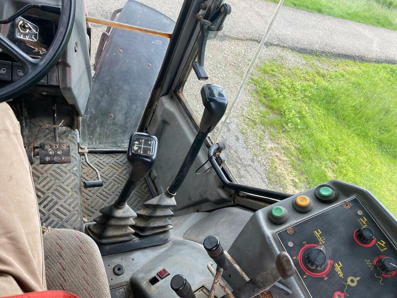 Massey Ferguson 3125 - Traktor: obrázek 4 Massey Ferguson 3125 - Traktor: obrázek 4