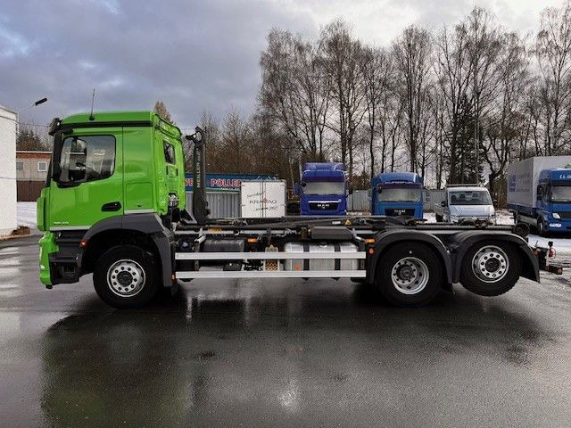 Mercedes-Benz Arocs 2643 Mit Meiller Abrollkipper Top - Hákový nosič kontejnerů: obrázek 4 Mercedes-Benz Arocs 2643 Mit Meiller Abrollkipper Top - Hákový nosič kontejnerů: obrázek 4