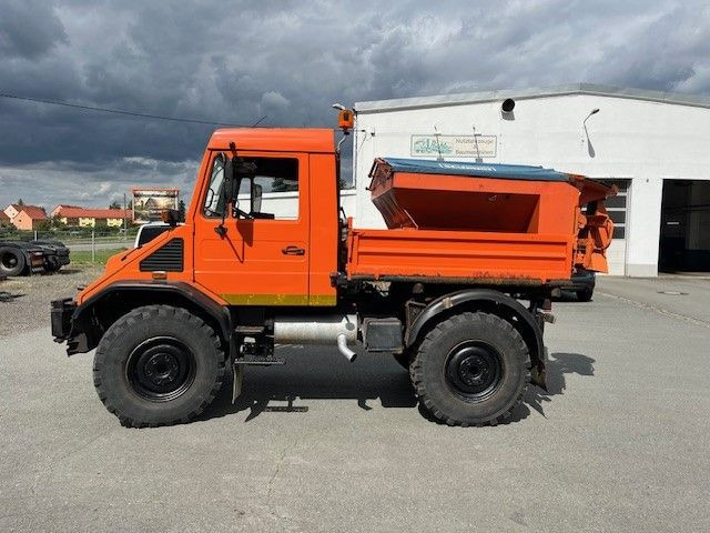 Mercedes-Benz Unimog 418/10 Winterdienst2000 - Sklápěč: obrázek 2 Mercedes-Benz Unimog 418/10 Winterdienst2000 - Sklápěč: obrázek 2