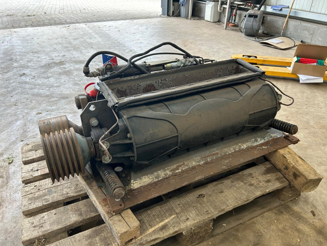 CLAAS Jaguar 890 - Kombajn: obrázek 4 CLAAS Jaguar 890 - Kombajn: obrázek 4