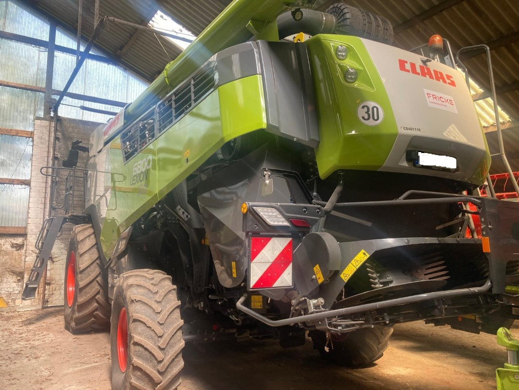 CLAAS Lexion 6800 mit Vario 930 Schneidwerk - Sklízecí mlátička: obrázek 1 CLAAS Lexion 6800 mit Vario 930 Schneidwerk - Sklízecí mlátička: obrázek 1