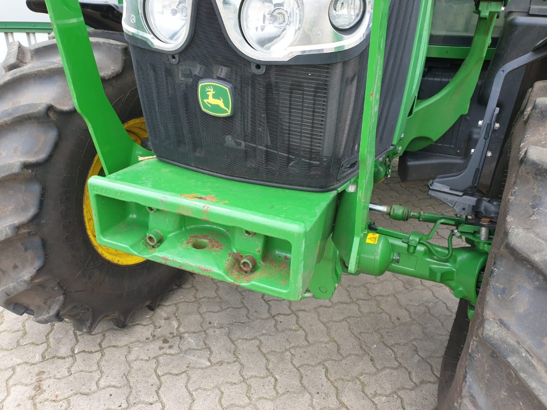 John Deere 6090M - Traktor: obrázek 5 John Deere 6090M - Traktor: obrázek 5