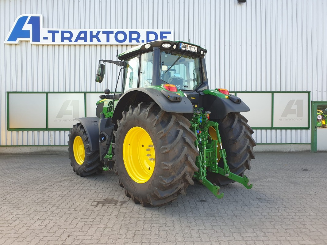 Traktor John Deere 6195M **MIETRÜCKLÄUFER**: obrázek 6