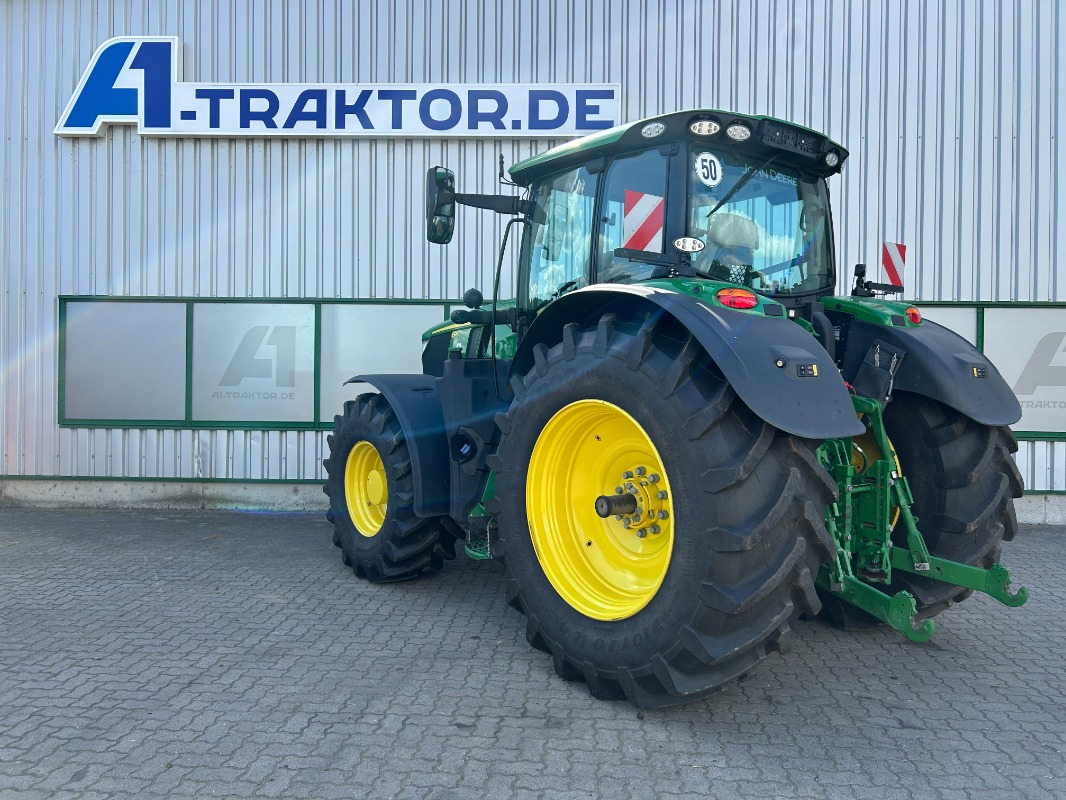 John Deere 6R 215 - Traktor: obrázek 3 John Deere 6R 215 - Traktor: obrázek 3