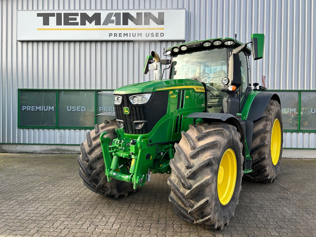 John Deere 6R 250 **MIETRÜCKLÄUFER** - Traktor: obrázek 1 John Deere 6R 250 **MIETRÜCKLÄUFER** - Traktor: obrázek 1