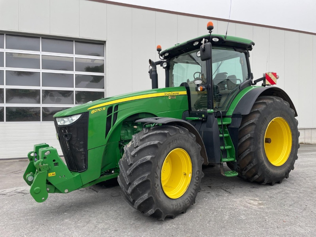 John Deere 8270R - Traktor: obrázek 1 John Deere 8270R - Traktor: obrázek 1