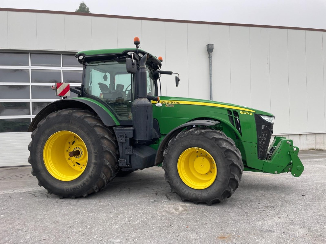 John Deere 8270R - Traktor: obrázek 3 John Deere 8270R - Traktor: obrázek 3