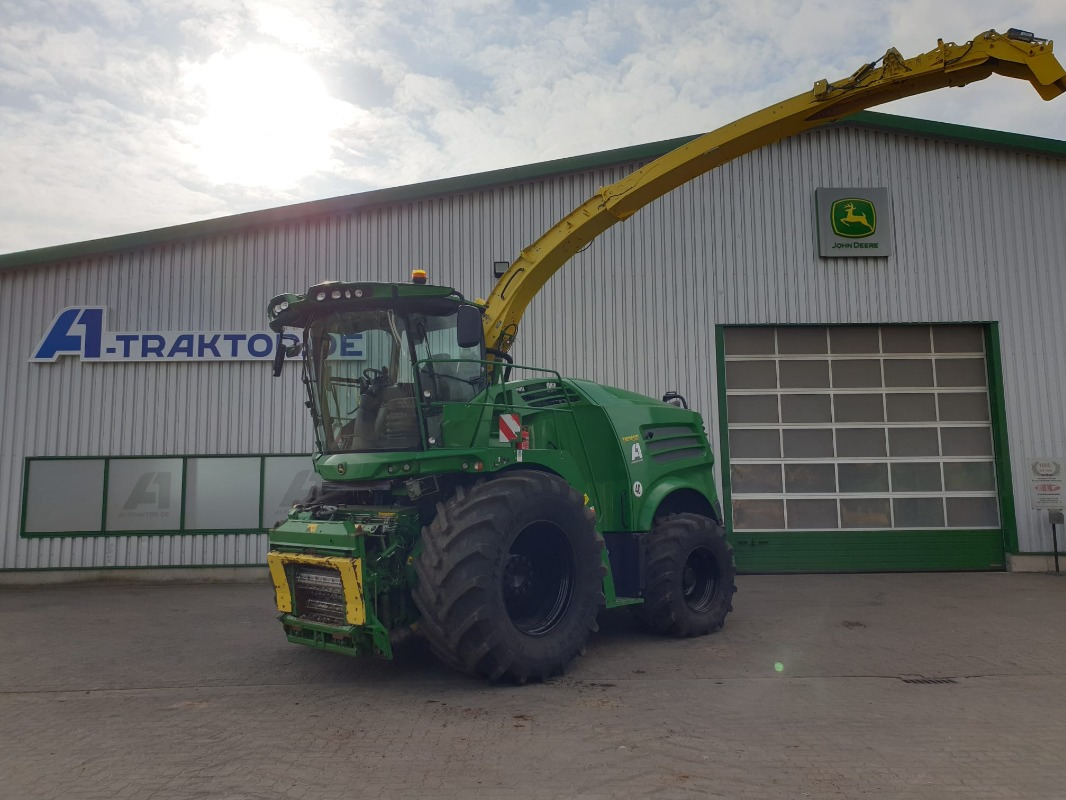 John Deere 8600 - Kombajn: obrázek 1 John Deere 8600 - Kombajn: obrázek 1