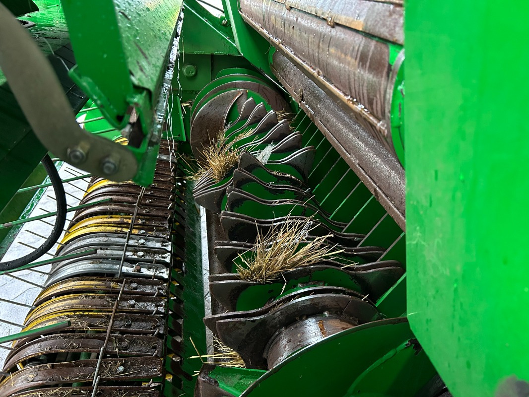 John Deere 990 - Ovíječka: obrázek 3 John Deere 990 - Ovíječka: obrázek 3