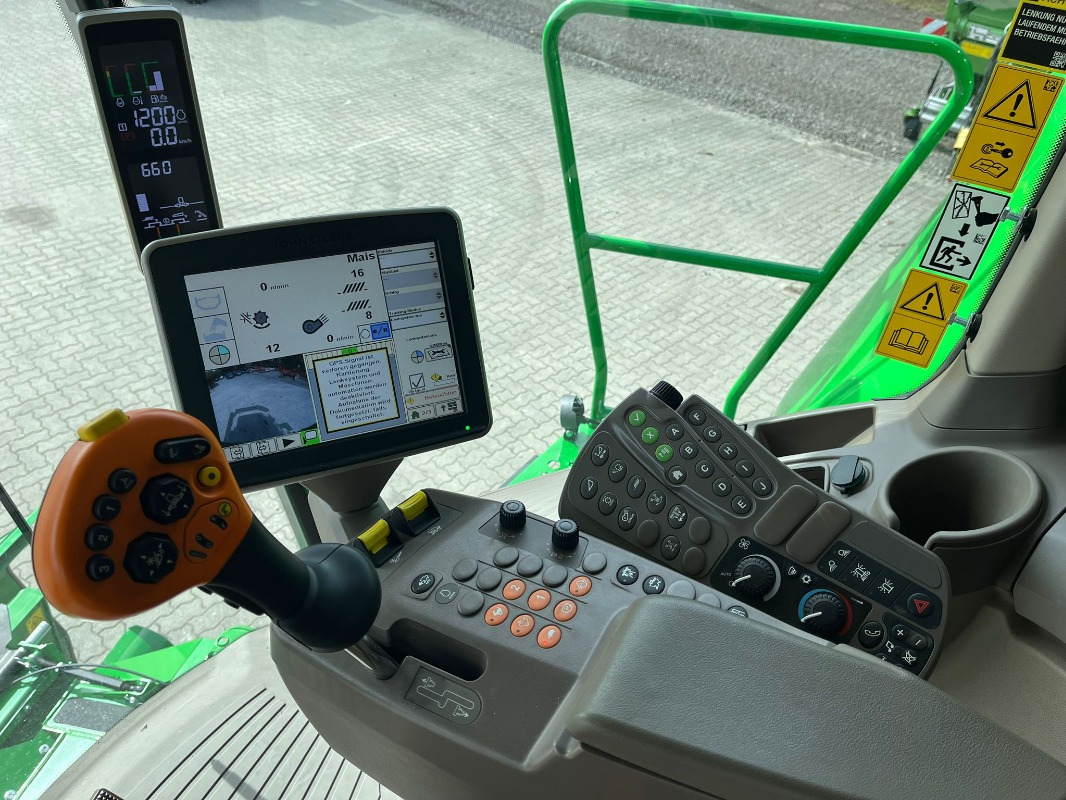 Sklízecí mlátička John Deere T660: obrázek 7
