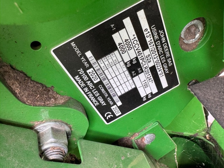 John Deere V461R - Ovíječka: obrázek 4 John Deere V461R - Ovíječka: obrázek 4