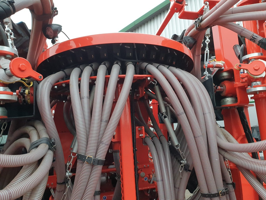Kuhn ESPRO6000 - Secí stroj: obrázek 4 Kuhn ESPRO6000 - Secí stroj: obrázek 4