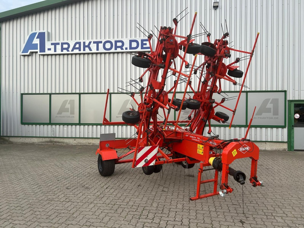 Kuhn GF 10601 TO - Obraceč/ Shrnovač: obrázek 1 Kuhn GF 10601 TO - Obraceč/ Shrnovač: obrázek 1