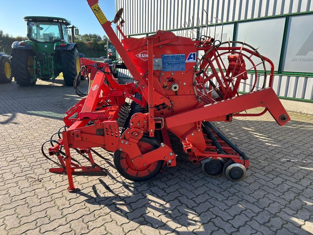 Kuhn Integra G II MIT 400 - Secí kombinace: obrázek 5 Kuhn Integra G II MIT 400 - Secí kombinace: obrázek 5