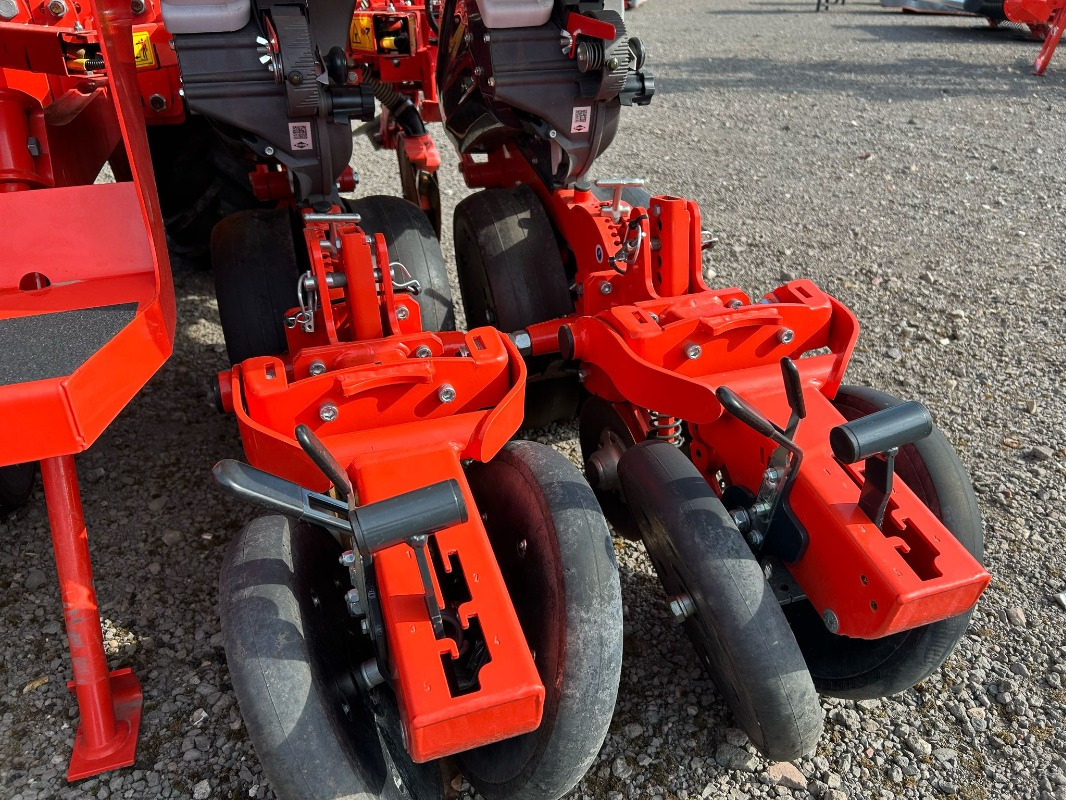Kuhn Maxima 3 RT E *DEMO* - Secí/ Sázecí stroj: obrázek 5 Kuhn Maxima 3 RT E *DEMO* - Secí/ Sázecí stroj: obrázek 5
