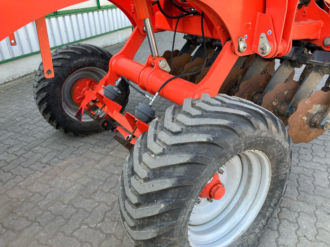 Kuhn Optimer 5003 - Talířové brány: obrázek 5 Kuhn Optimer 5003 - Talířové brány: obrázek 5