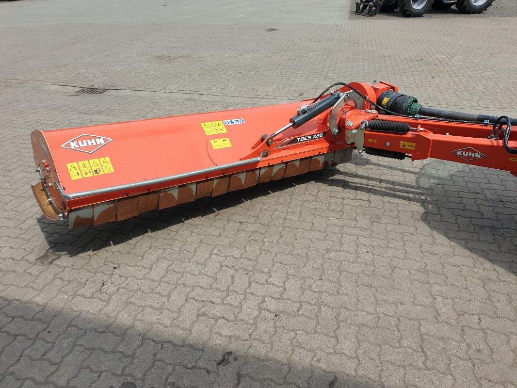 Kuhn TBES 262 **NEUE SCHLEGEL, WELLE NEU GEWUCHTET** - Kladívkový mulčovač: obrázek 2 Kuhn TBES 262 **NEUE SCHLEGEL, WELLE NEU GEWUCHTET** - Kladívkový mulčovač: obrázek 2