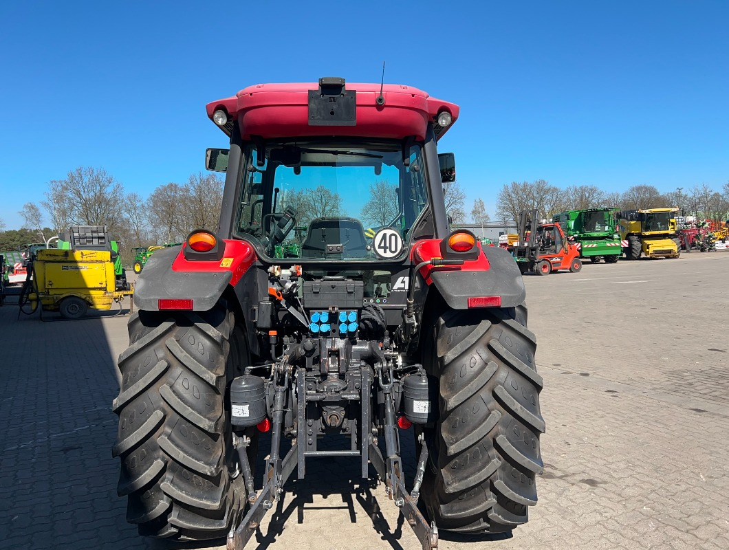 McCormick T 90 - Traktor: obrázek 3 McCormick T 90 - Traktor: obrázek 3