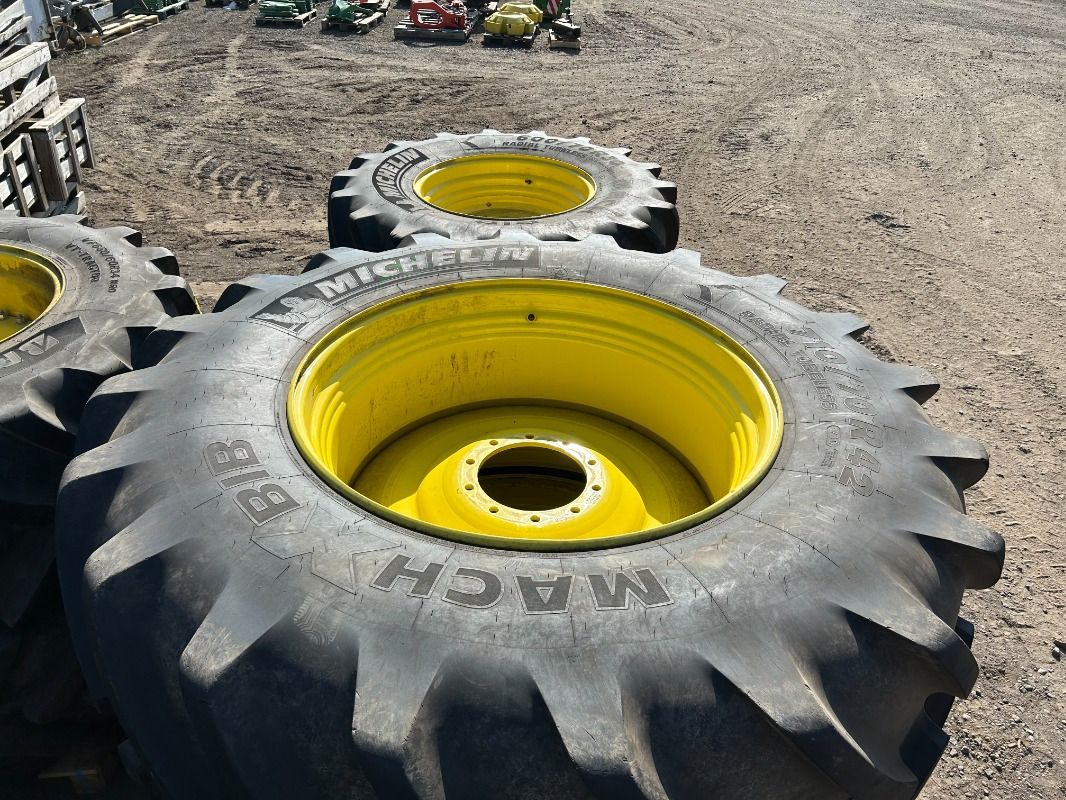 Michelin 710/70R42 und 600/70R30 Kompletträder - Pneumatiky pro Zemědělská technika: obrázek 4 Michelin 710/70R42 und 600/70R30 Kompletträder - Pneumatiky pro Zemědělská technika: obrázek 4