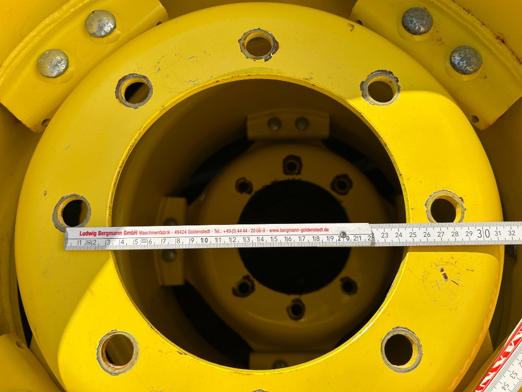 Mitas Kompletträder 540/65R38 480/65R24 - Pneumatiky pro Zemědělská technika: obrázek 3 Mitas Kompletträder 540/65R38 480/65R24 - Pneumatiky pro Zemědělská technika: obrázek 3