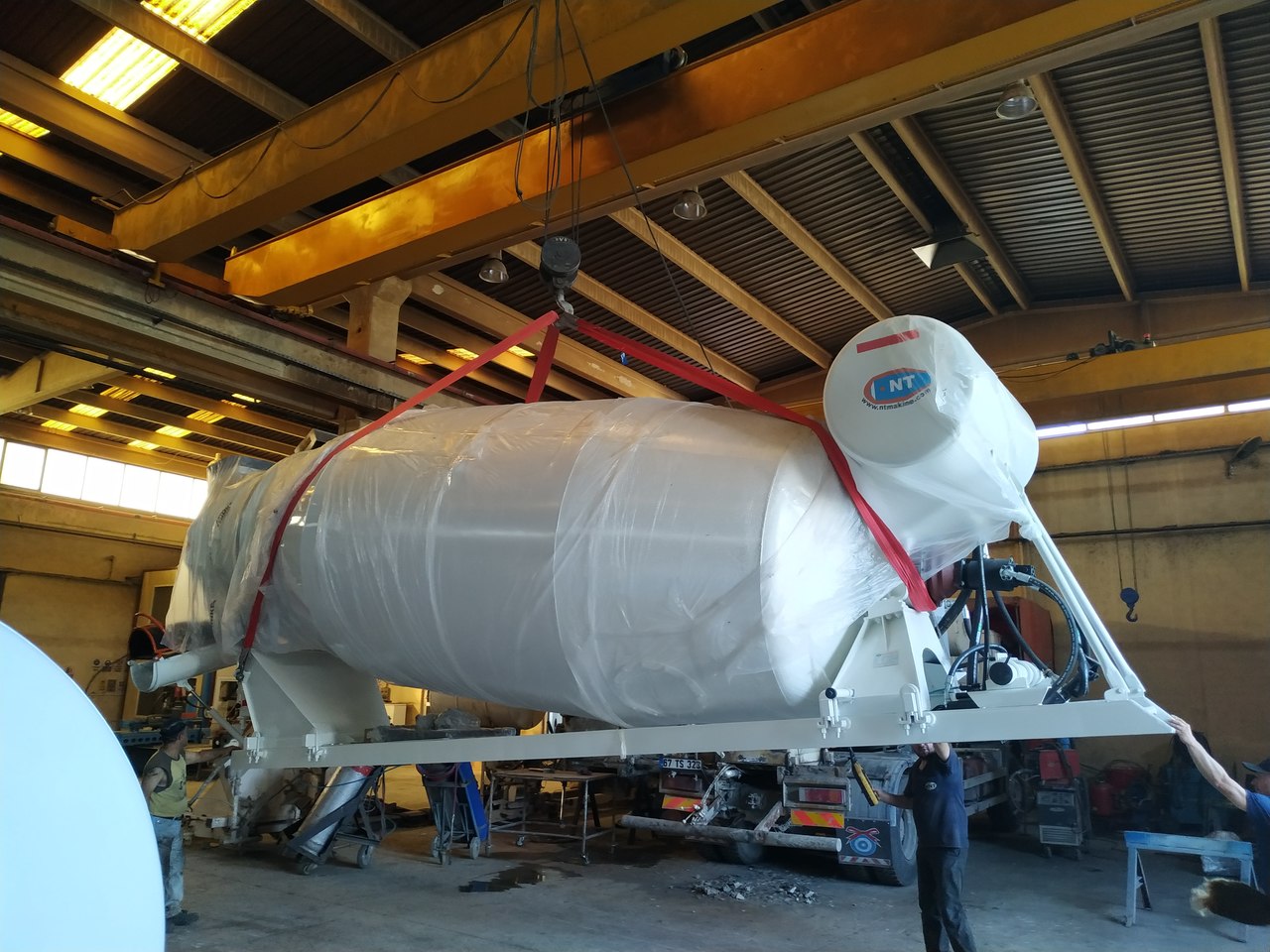 NT MAKINA 8-10-12 m3 CAPACITY MIXER - Buben autodomíchávače: obrázek 3 NT MAKINA 8-10-12 m3 CAPACITY MIXER - Buben autodomíchávače: obrázek 3