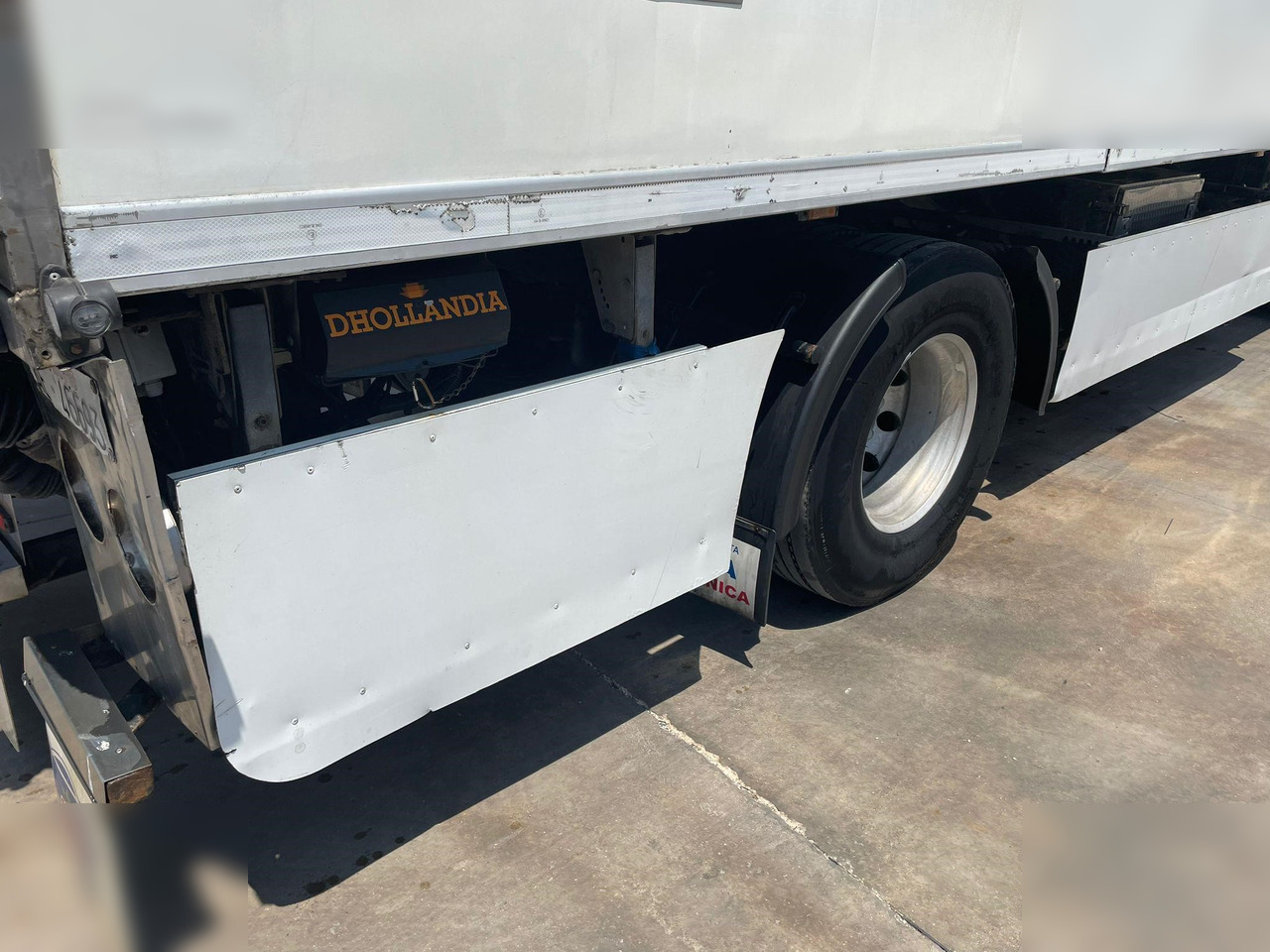 OMAR - Chladírenský přívěs: obrázek 4 OMAR - Chladírenský přívěs: obrázek 4