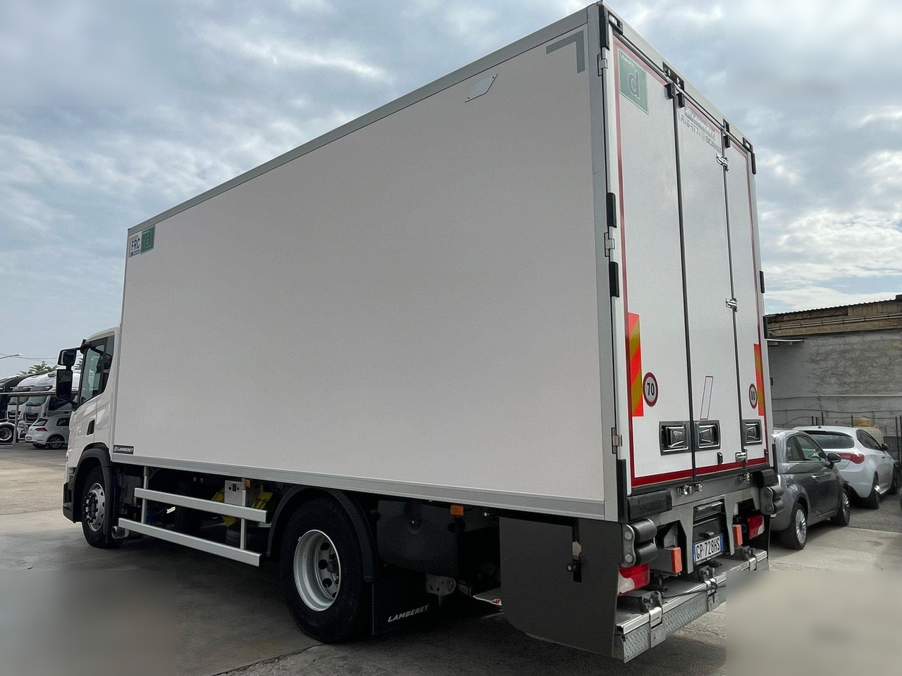 SCANIA P280 - Chladírenský nákladní automobil: obrázek 3 SCANIA P280 - Chladírenský nákladní automobil: obrázek 3