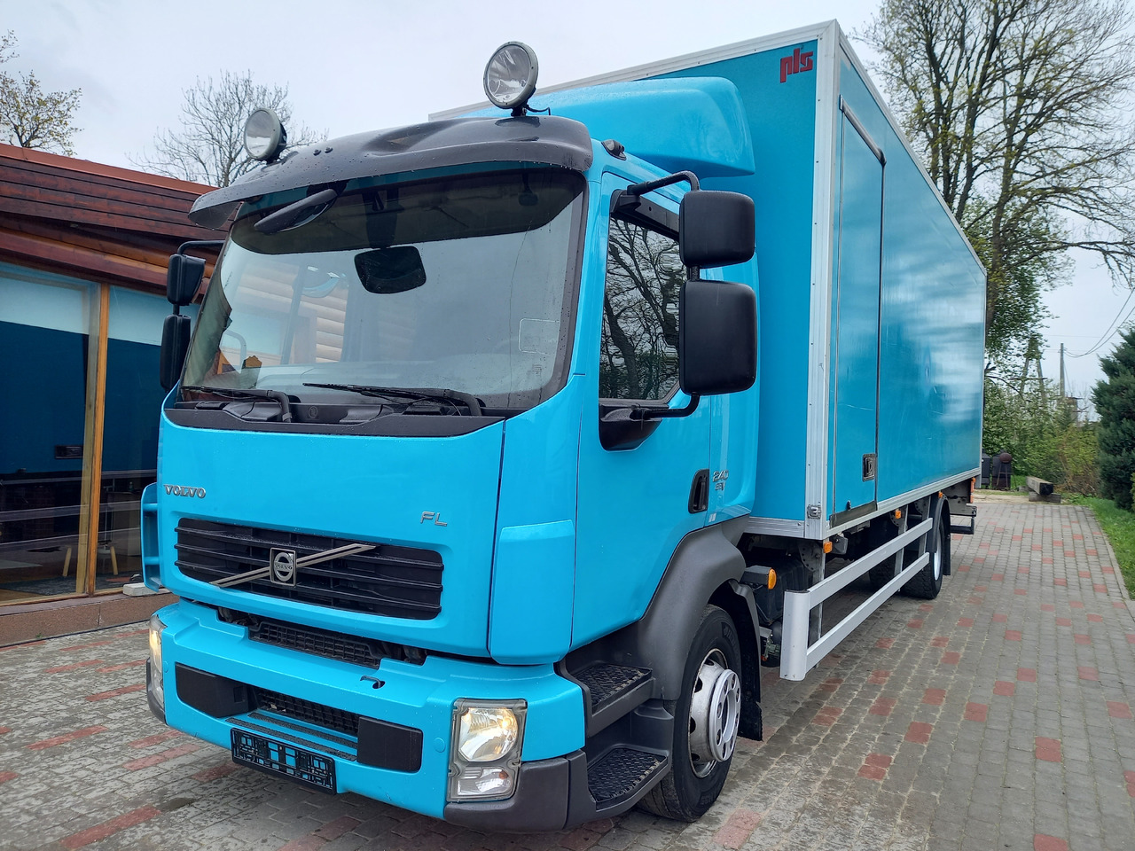 VOLVO FL, 4x2, 16000 KG. EEV - Skříňový nákladní auto: obrázek 1 VOLVO FL, 4x2, 16000 KG. EEV - Skříňový nákladní auto: obrázek 1