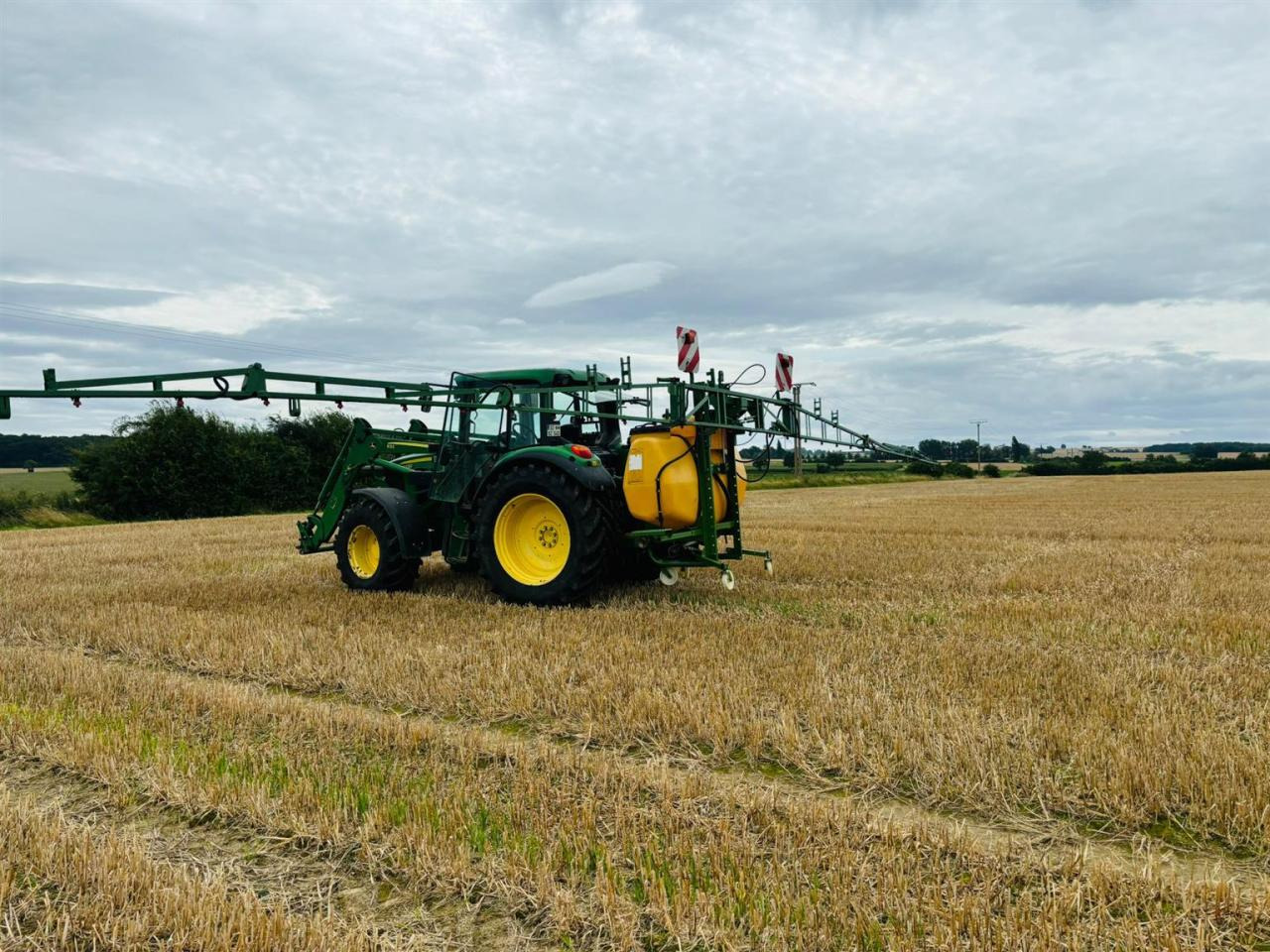 Amazone UF800 - Nesený postřikovač: obrázek 4 Amazone UF800 - Nesený postřikovač: obrázek 4